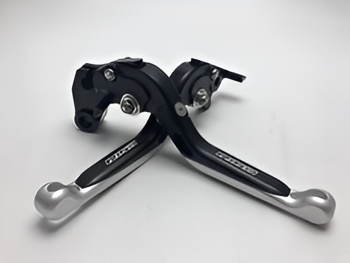 Moto Shopy YAMAHA R15V3 FOLDING ADJUSTABLE & EXTENDABLE LEVER FOR NON-ABS/ ABS MODEL HIGH QUALITY - Moto Shopy